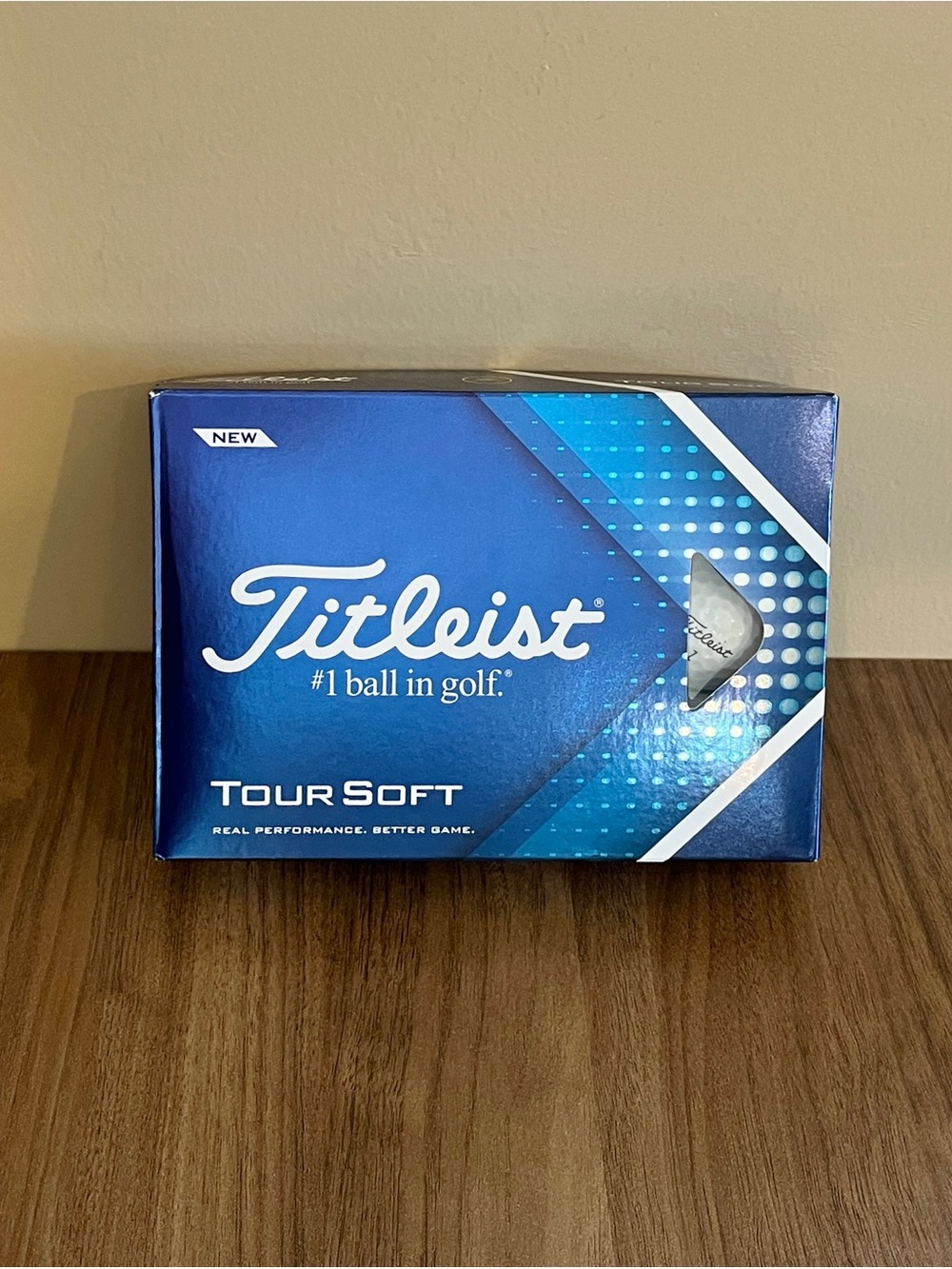 Titleist Tour Soft White Golf Balls - New In Box 1 Dozen 12 Balls Logo